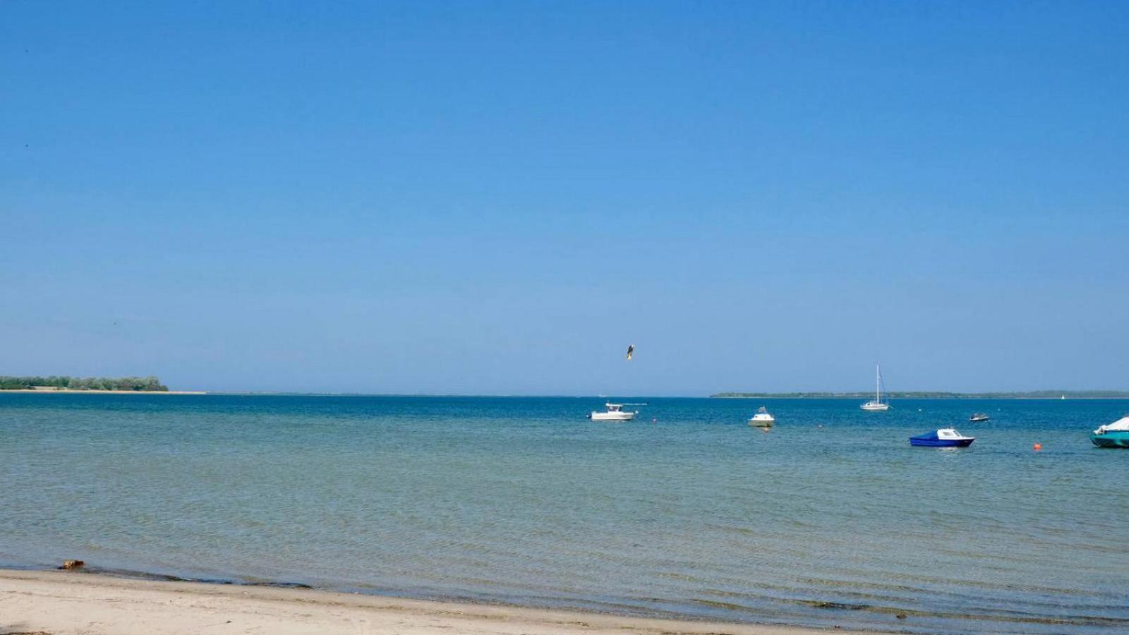 Werder Chalet -- Wolke 7 -- Ostsee-Strand 150M I Sauna I Ekamin I Tiny House Fuer 2 Personen I By "Meyers Am Meer" Boiensdorf ภายนอก รูปภาพ